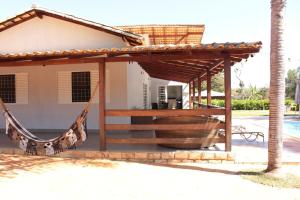 Casa na fazenda inteira ou quartos individuais no Hostel Recanto da Felicidade Paraopeba