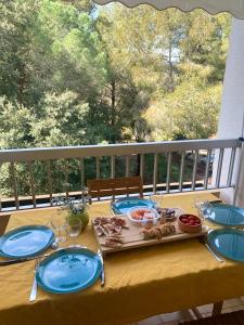 Studio calme 4 personnes 400 m de la plage sur la presquîle de St mandrier proche toulon