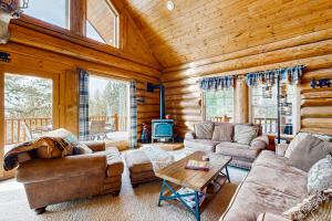 Cascade Lakeview Log Cabin