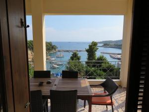 VILLA IGUANA Votsi