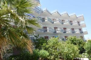 Alexandros Kalamos Hotel