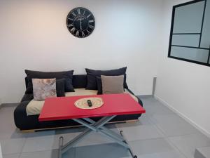 Maisons de vacances Appartement dans un pavillon avec acces au jardin : photos des chambres