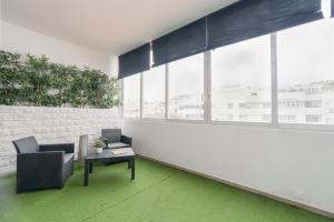 Central Apartment by Ocvillas