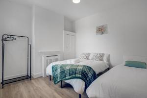 3 bedroom Luxury London House with Parking