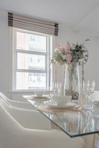 Stunning Oxford Streets Home