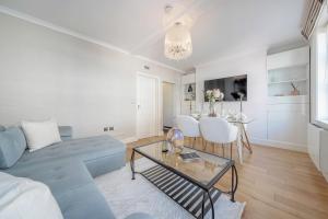 Stunning Oxford Streets Home