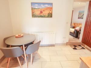 4 Lynton Cottages