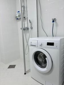 Foliate Living Taimi