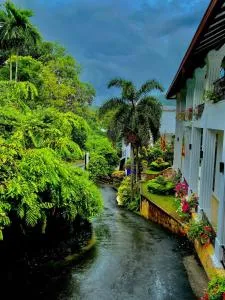 Sisila Hotel & Restaurant - 凯格勒