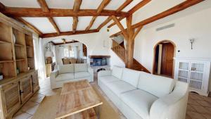 Villas Villa Eden - Provencal Charm, Stunning Views, 10 mins from Monaco : photos des chambres
