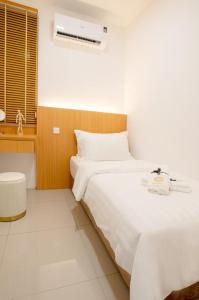KLIA Residence Homestay Apartment, Near Sepang Circuit and KLIA - 3 Bedroom Fully Aircond