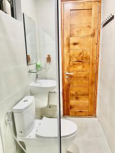 Sunny Garden Apartment