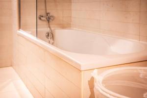 Porte de Monaco, Duplex avec terrasse et parking