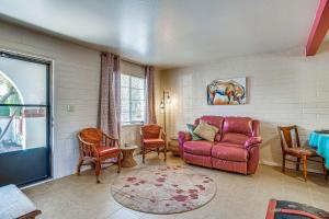 Sunny Retreat with Private Patio in Green Valley!