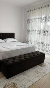 Cinema Appartment - Hoteles de 3 estrellas en Shkodër