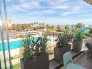 Los Flamencos mirando al mar by Guadiana Holidays
