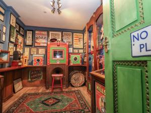 The Orchard Close Art House