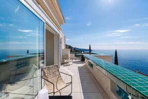 New - sea view - splendid apartment