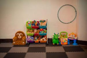 Elegant, Romantic & Kid-Friendly Colonial Home