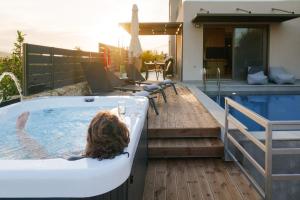 Thearia seaview maisonette private heated pool & jacuzzi