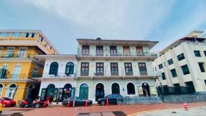 Lindo loft frente a la catedral en Casco Antiguo