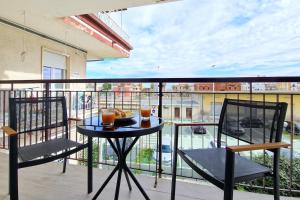 Centro Wi-Fi Train Station near the sea