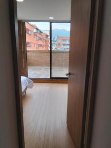 36AV Apto 403 Movistar Aren