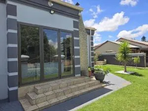 De Luna Apartments - Reitz