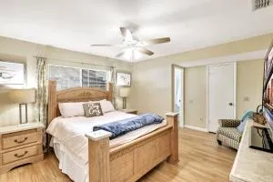 Cozy Home with Game Garage and Fenced Backyard - Маунт-Дора