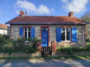 Maison avec jardin proche plage de la source