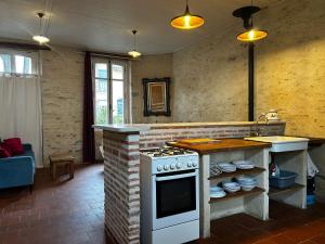 Maison avec jardin proche plage de la source