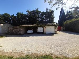 Appartements 4 bedroom villa pool entire place : photos des chambres