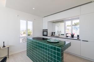 New - sea view - splendid apartment