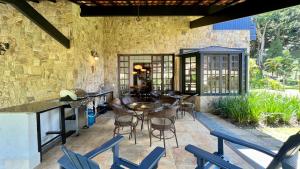 Casa 02 Vale Boa Vista - Casa em Condomínio Exclusivo com Vista para as Montanhas e Área de Lazer Completa