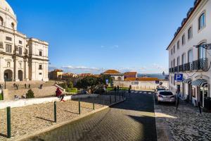 WHome Exclusive Stay in a Prime Location with River View