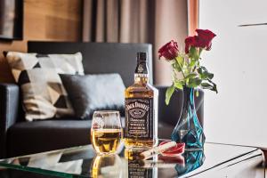 Warta Riverside & Old Town Luxury Residence