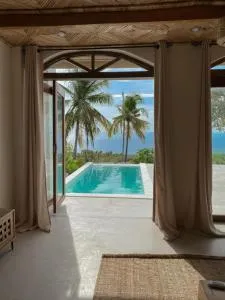 Luxury Native Villa with Pool at Kalumo Resort - Ginatilan