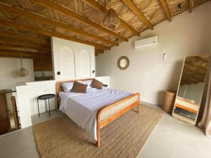 Native Villa with Pool at Kalumo Lodge