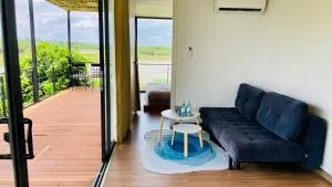 The Lake House Retreat & Watersports - Ðồng Sài
