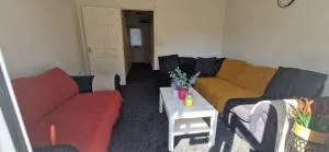 HouseSleeps5-Garden-Parking-FamilyFriendly - 沃尔索尔