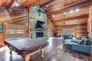 Waterfront Cabin on 32 Acres in Leesburg! - Frederick