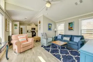 Walk to Fulton Fishing Pier Family Home with Patio! - Fulton