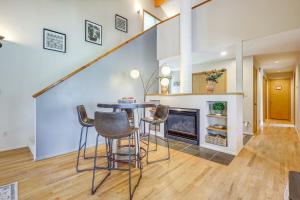 Home with Hot Tub 5 Mi to Angel Fire Bike Park