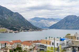 Sea View Lux Apartment-Ancora Residence