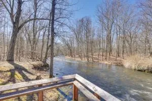 Close to Trails Studio with Water Views - Wurtsboro