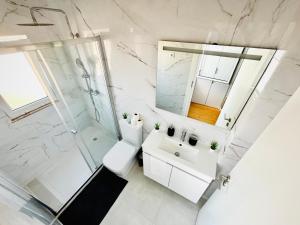 The Sarmento House - NO 2D - Historical Two-Bedroom Apartment