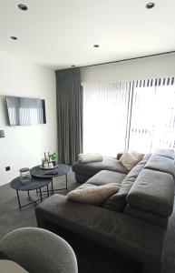 Apartment Sea heated Pool with Parking - Promenade Cannes Bredene