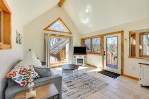 Hike and Fish Outdoor Retreat Near Trails - Wurtsboro