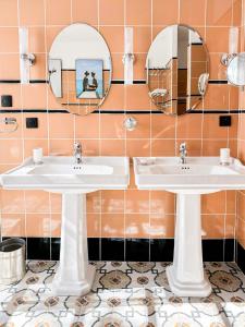 B&B / Chambres d'hotes Maison Joyeusete, Cite de Carcassonne 7 min, Piscine 20m chauffee toute l-annee, Clim, Parking : photos des chambres