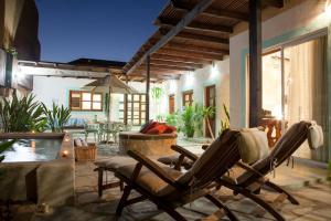 Casa Abuelita: An exquisite, historic La Paz home